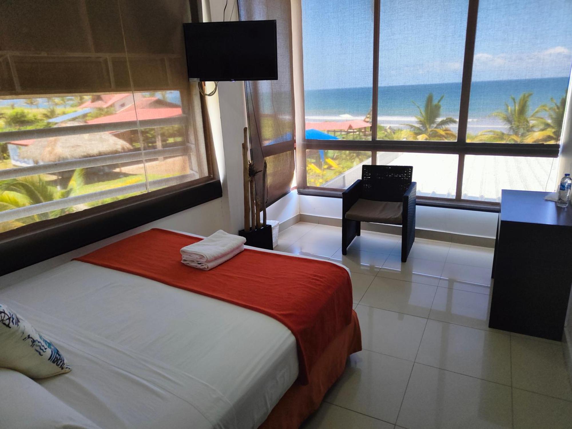 Hotel Punta Azul 佩德纳莱斯 客房 照片